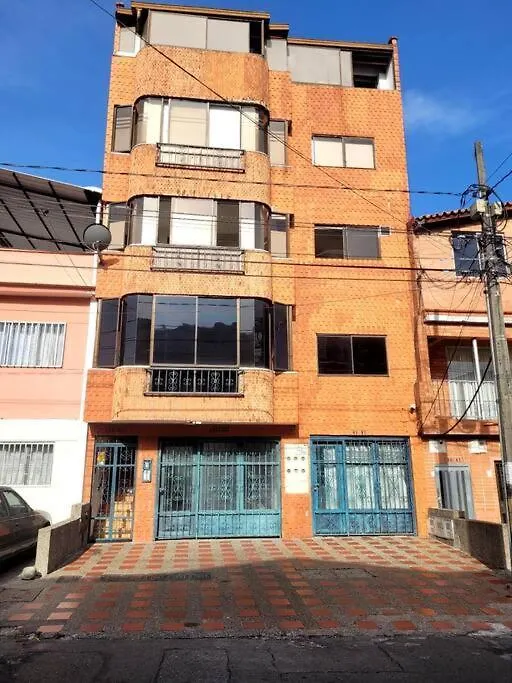 Lägenhet Alojamiento Turistico Laureles, Buena Ubicacion Medellín